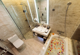 Queen Ann Nha Trang Hotel