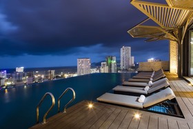 Seaesta Nha Trang Hotel