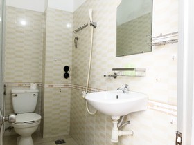 Spot On 1096 Anh Thu Guest House
