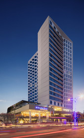 Starcity Hotel & Condotel Beachfront Nha Trang