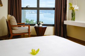 Starcity Hotel & Condotel Beachfront Nha Trang