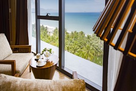 Starcity Hotel & Condotel Beachfront Nha Trang