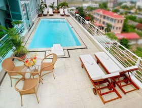 Sunny Hotel