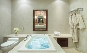 Sunrise Nha Trang Beach Hotel & Spa