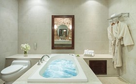 Sunrise Nha Trang Beach Hotel & Spa