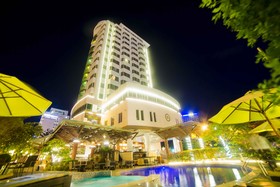 The Light Hotel & Resort