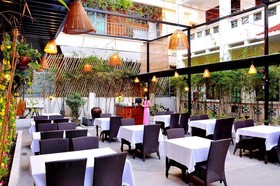 Tuyet Mai Hotel