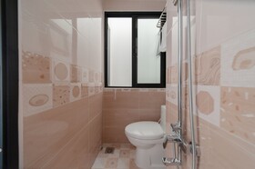 Uy Duong Hotel & Apartment