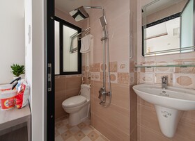 Uy Duong Hotel & Apartment