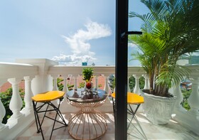 Uy Duong Hotel & Apartment