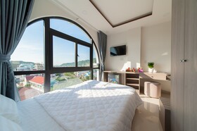 Uy Duong Hotel & Apartment