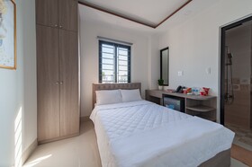 Uy Duong Hotel & Apartment