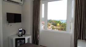 Van Nam Hotel