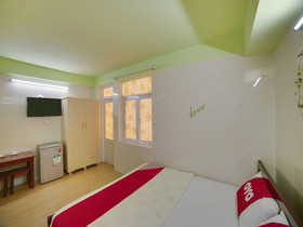 Vinh Hoa Hotel by OYO Rooms