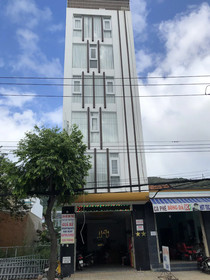 Vinh Hoa Hotel by OYO Rooms