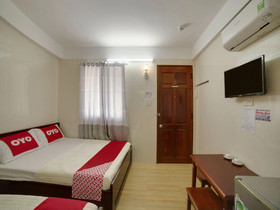 Vinh Hoa Hotel by OYO Rooms