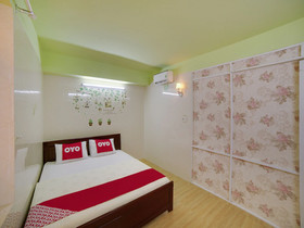 Vinh Hoa Hotel by OYO Rooms