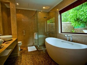 Vinpearl Luxury Nha Trang