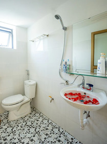 Hang Mua Central Homestay
