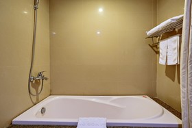 Hoang Son Peace Hotel