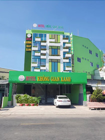 Khach San Khong Gian Xanh