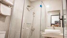 Artmio Hotel Apartment & Cafe