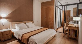 Artmio Hotel Apartment & Cafe