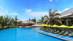 Carmelina Beach Resort