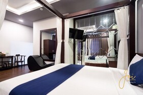 Central Hotel by Joi Hospitality