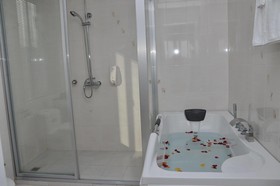 Lam Son Deluxe Apartments
