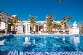 Ocean Hotel