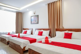 RedDoorz Plus @ Tran Quy Cap