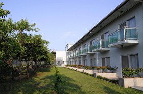 Luganvilla Business Hotel