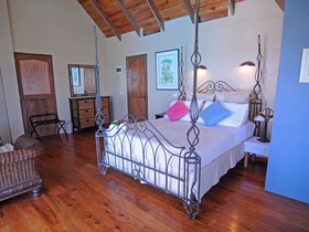 Hideaway Island Resort