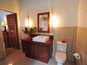 Hideaway Island Resort