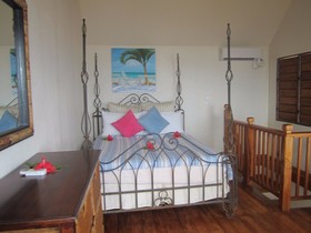 Hideaway Island Resort