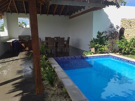 Paradise Point Escape