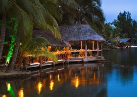 Lagoon Gardens