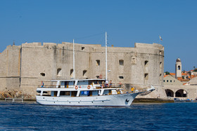 Otac Nikola