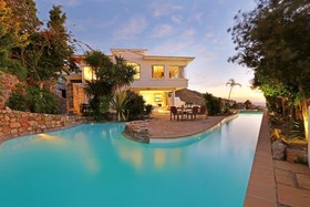 Hideaway Beach Villa