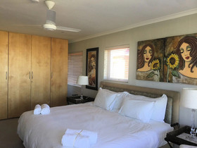 7th Wonder Guesthouse