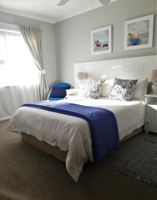 Dolphin Inn Guest House