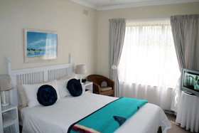 Dolphin Inn Guest House