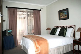 Dolphin Inn Guest House
