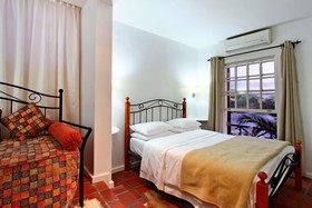 Camps Bay Terrace Palm Suite
