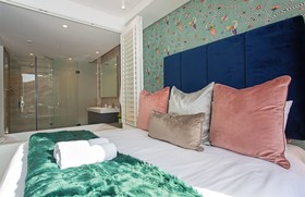 117 on Strand - Luxury Apartments