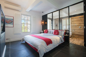 14 on Klein Constantia