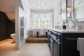 14 on Klein Constantia