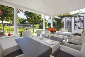 14 on Klein Constantia