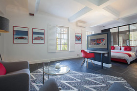 14 on Klein Constantia